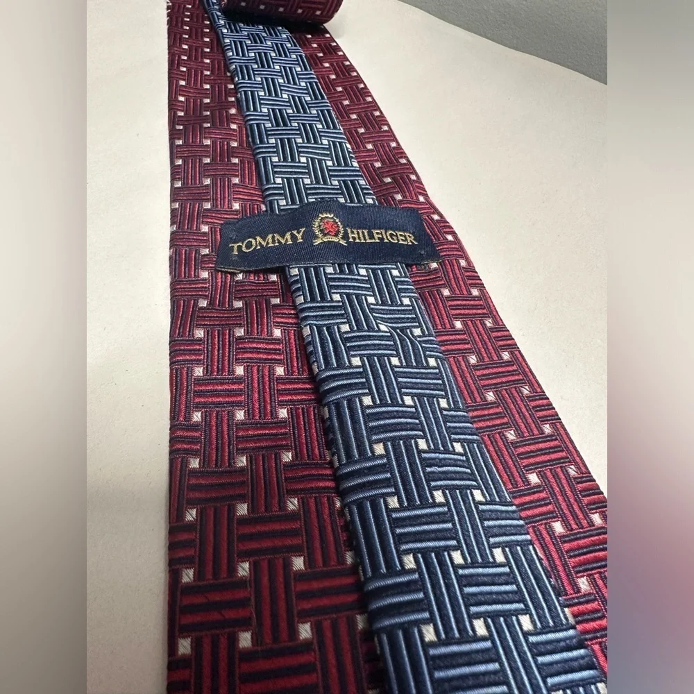 Tommy Hilfiger Two Tone Tie